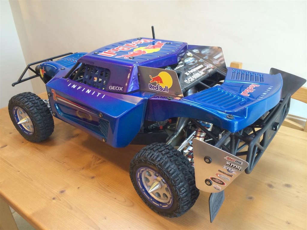 Losi 5ive t на радиоуправлении на бензине