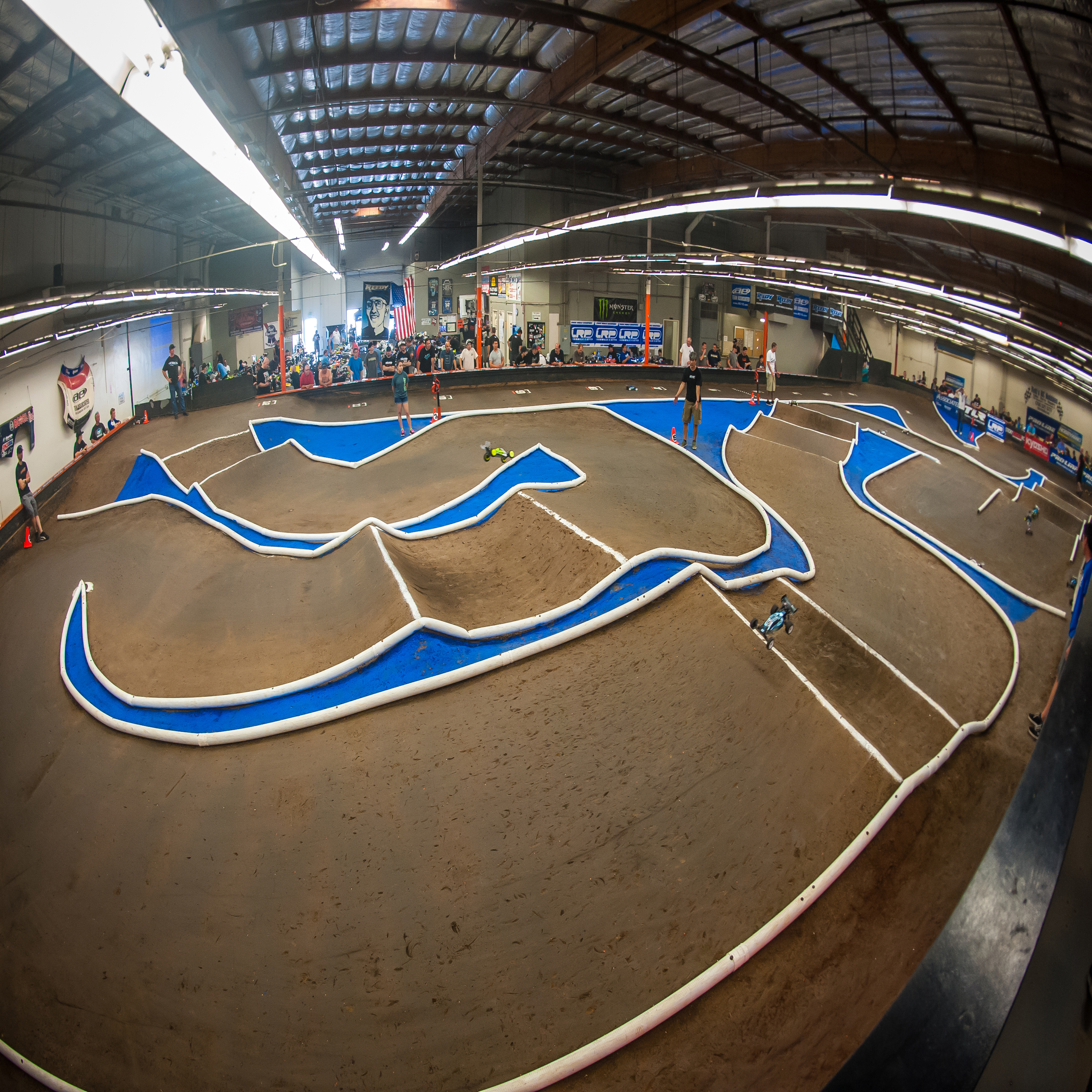 2015 Pro-Line Surf City Classic: Things Are Under Way