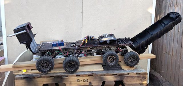 Mad Maxified Exceed 8X8 [READER'S RIDE] - RC Car Action