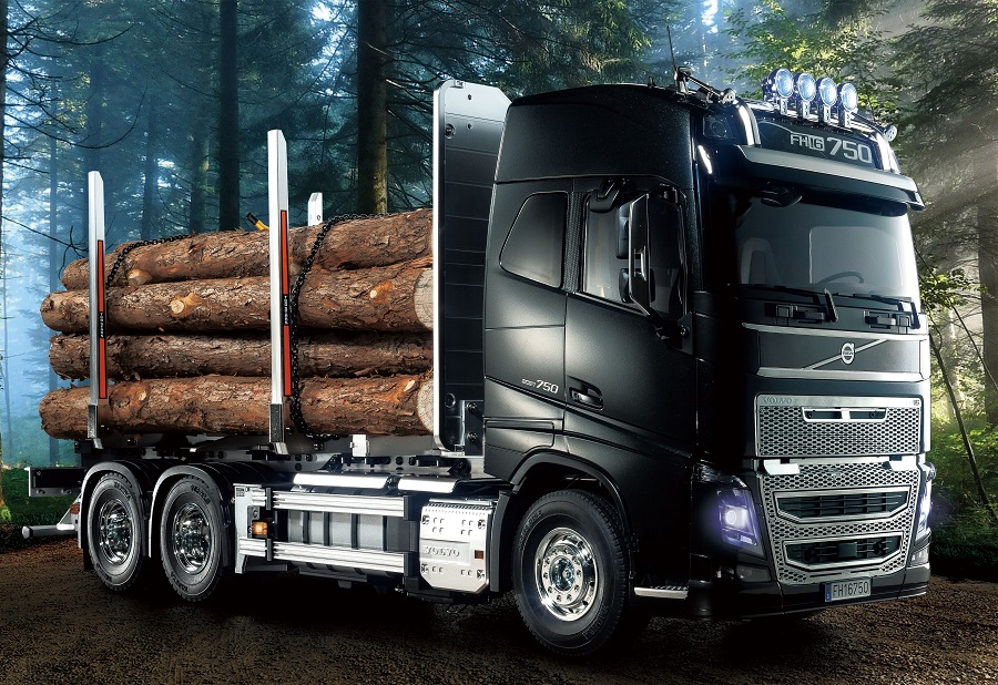 Volvo FH16 - if you don't want to compromise on performance and style.