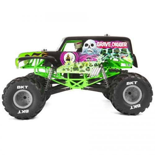 Axial 1/10 SMT10 Grave Digger 4WD Monster Truck RTR [VIDEO] - RC Car Action