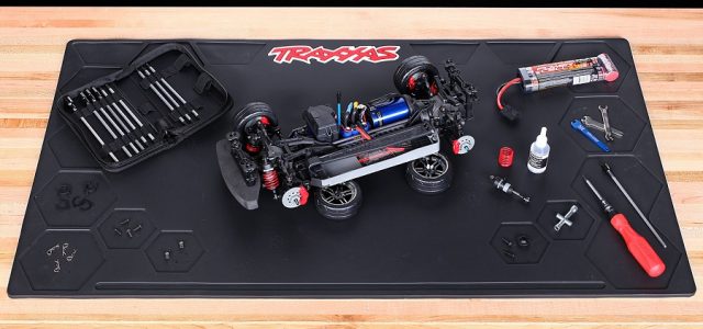 Traxxas Heavy Duty Pit Mats - RC Car Action