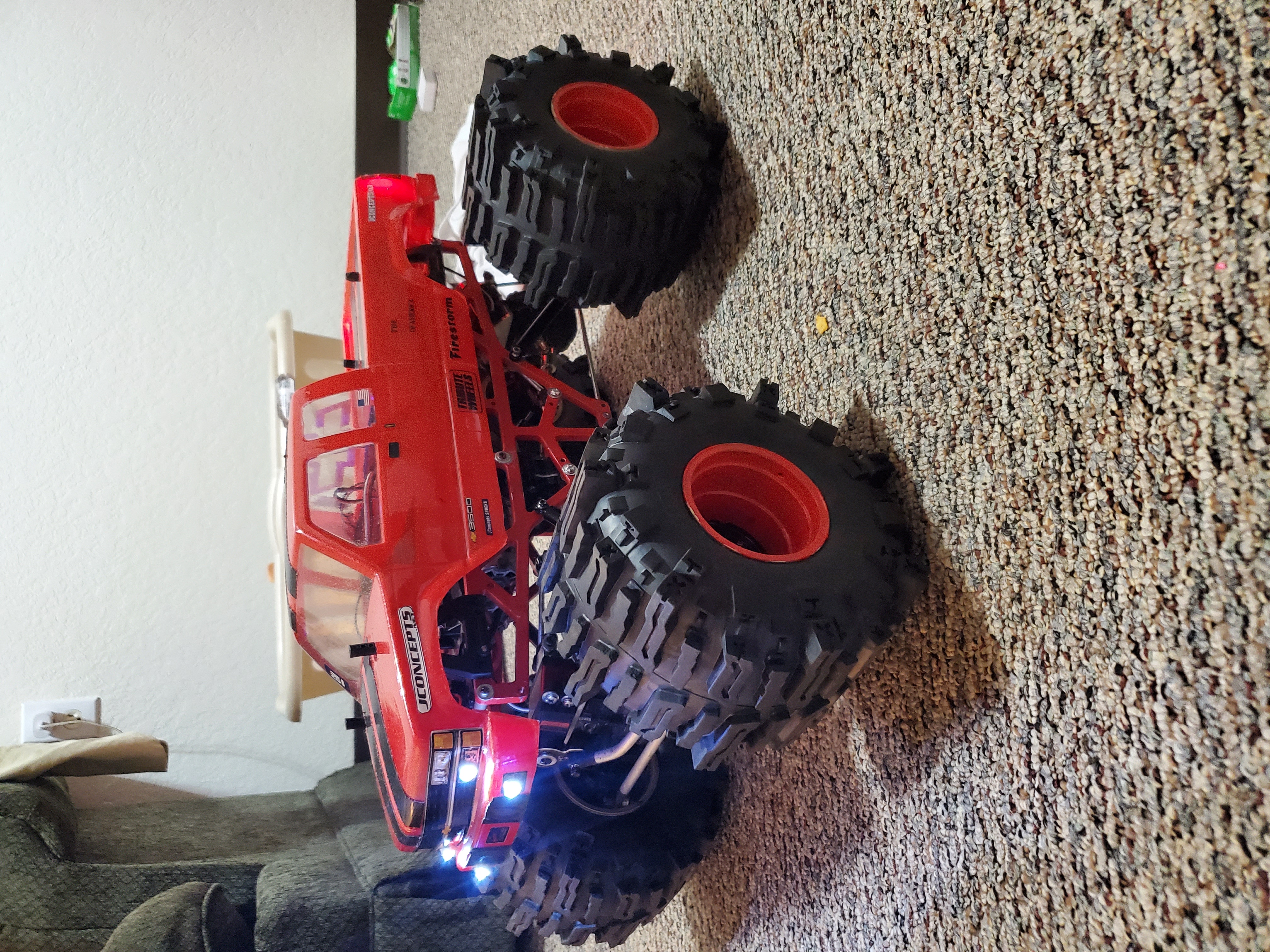 Big Red Monster build - RC Car Action