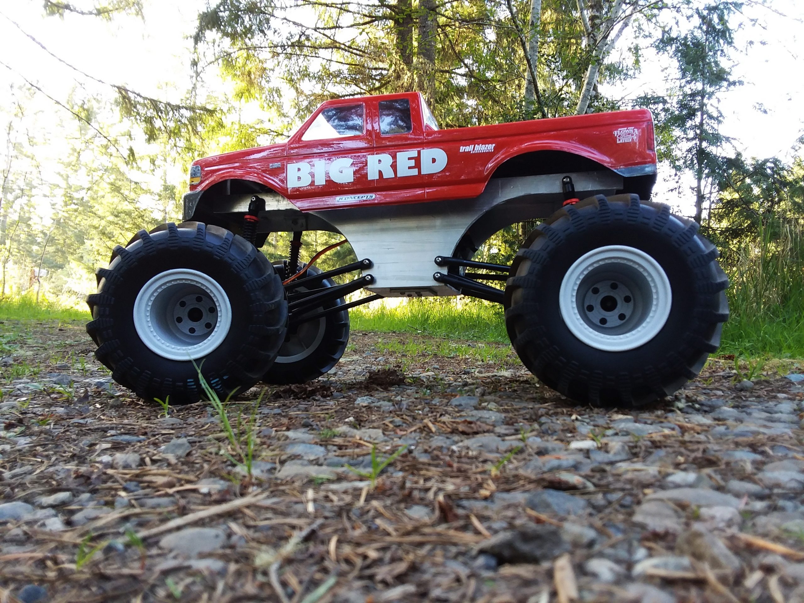 Big Red Monster build - RC Car Action