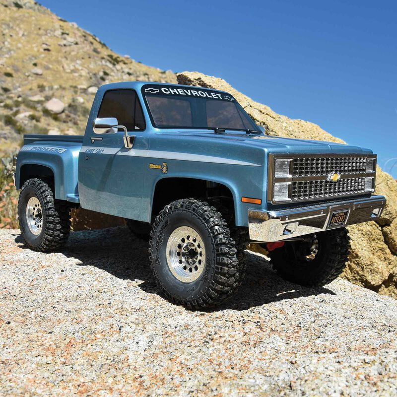 Axial SCX10 III Pro-Line 40th Anniversary Limited Edition 1982 Chevy K-10  [VIDEO] - RC Car Action