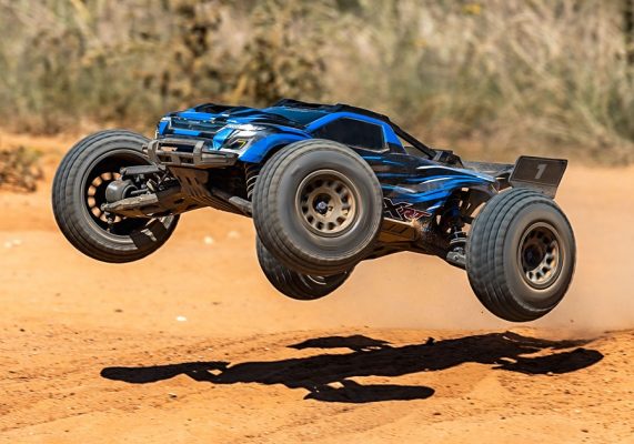 Traxxas XRT 60+MPH 8S 1/6 RTR Monster Truck [VIDEO] - RC Car Action