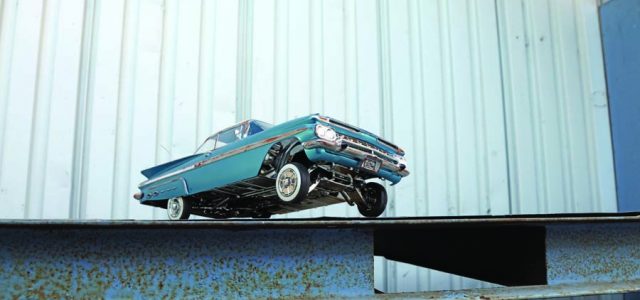 Fantastic Voyage - Taking A Ride In Redcat's FiftyNine Chevrolet Impala  Hopping Lowrider - RC Car Action
